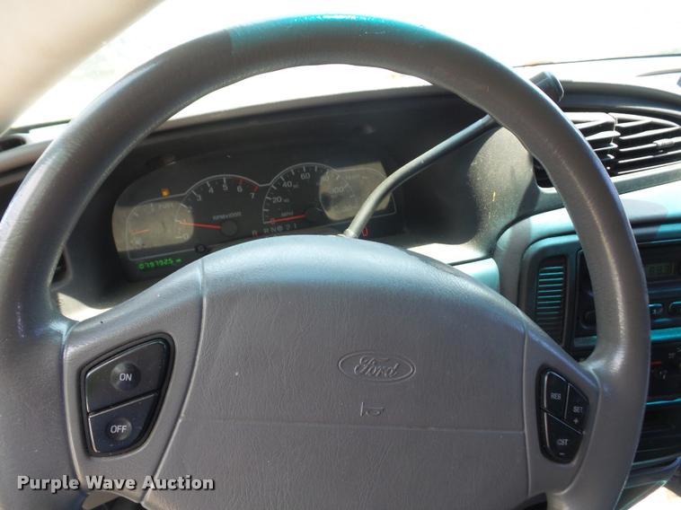 image for item DA1684 2000 Ford Windstar van
