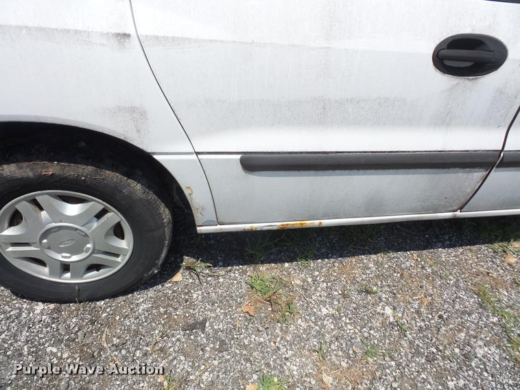 image for item DA1684 2000 Ford Windstar van