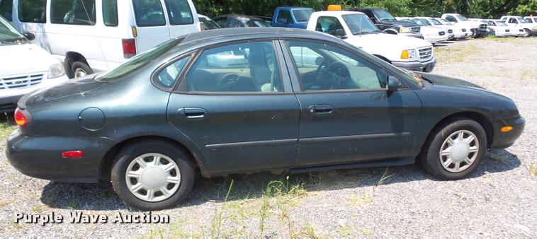 image for item DA1685 1998 Ford Taurus