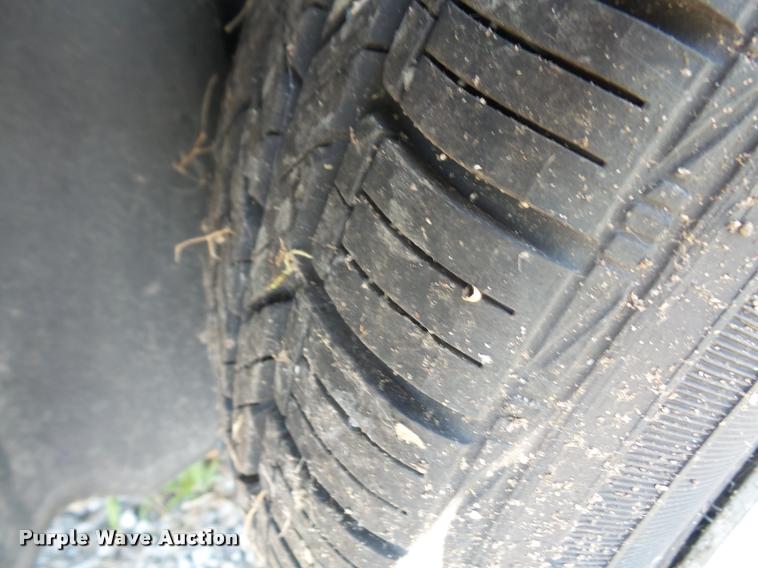 image for item DA1685 1998 Ford Taurus