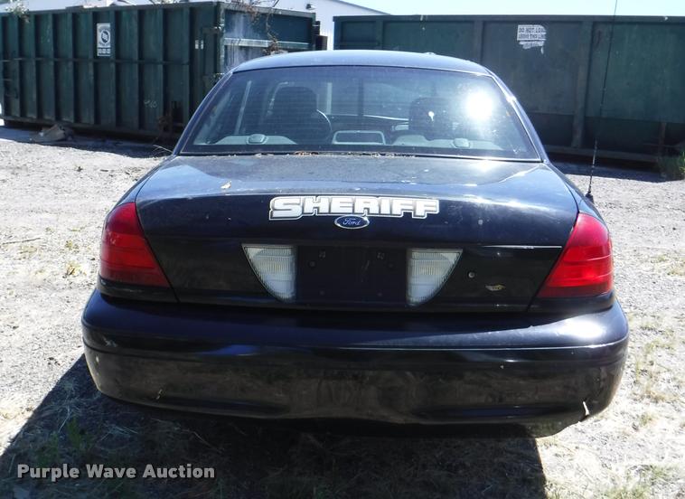 image for item DA1691 2005 Ford Crown Victoria Police Interceptor