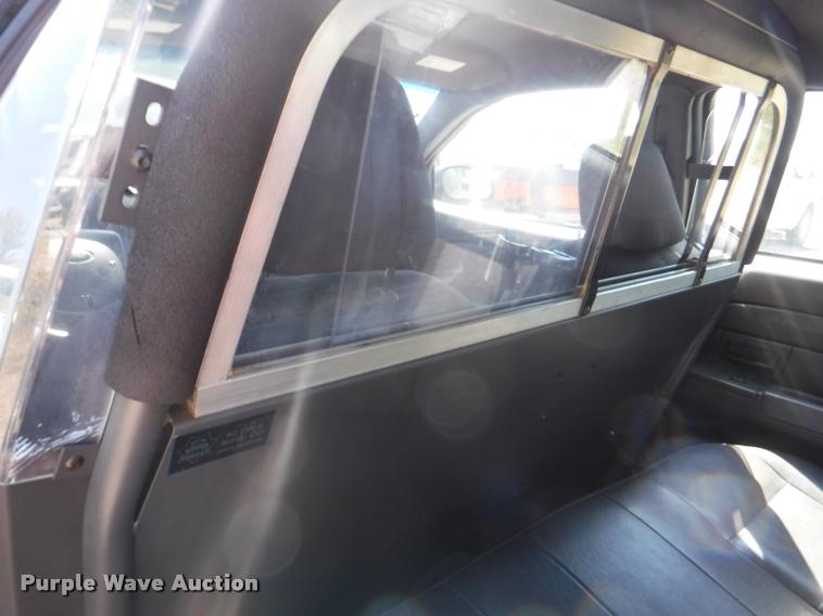 image for item DA1691 2005 Ford Crown Victoria Police Interceptor