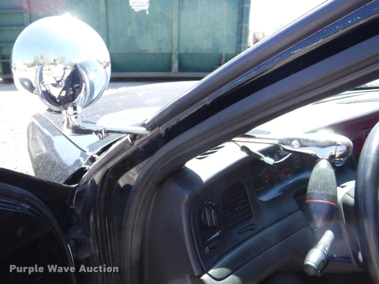 image for item DA1691 2005 Ford Crown Victoria Police Interceptor