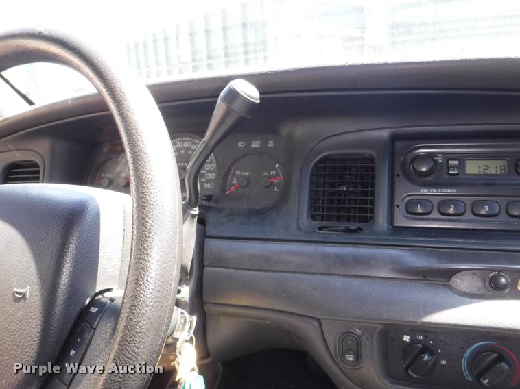 image for item DA1691 2005 Ford Crown Victoria Police Interceptor