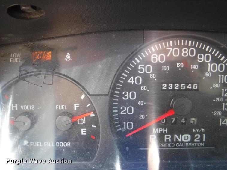 image for item DA1691 2005 Ford Crown Victoria Police Interceptor