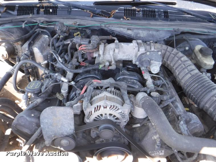 image for item DA1691 2005 Ford Crown Victoria Police Interceptor