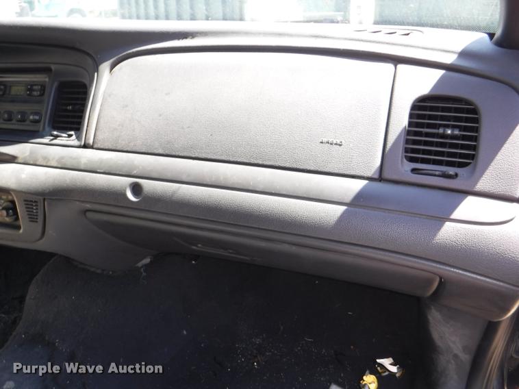 image for item DA1691 2005 Ford Crown Victoria Police Interceptor