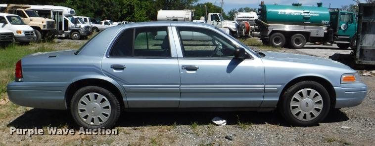 image for item DA1692 2008 Ford Crown Victoria Police Interceptor