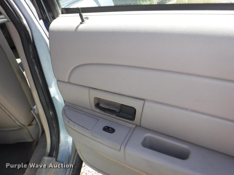 image for item DA1692 2008 Ford Crown Victoria Police Interceptor