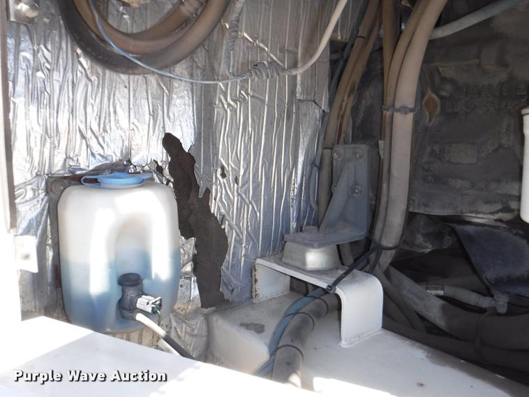 image for item DA1693 2006 Elgin Pelican street sweeper