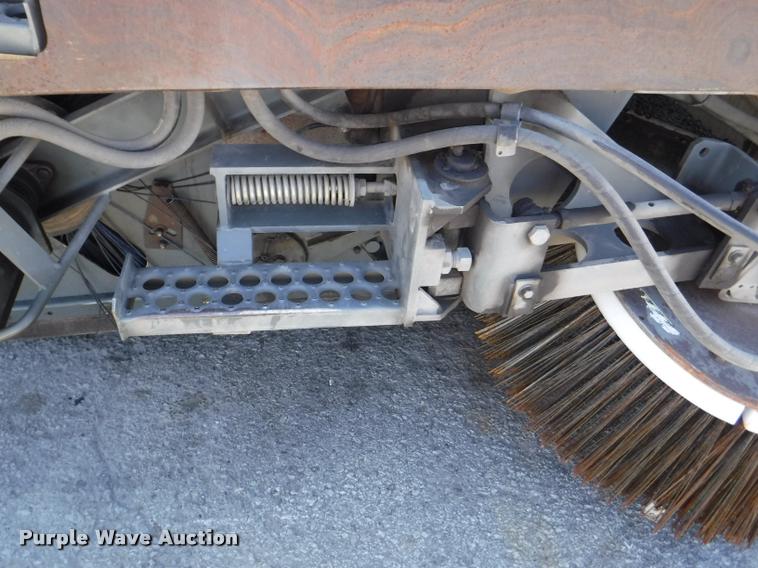 image for item DA1693 2006 Elgin Pelican street sweeper