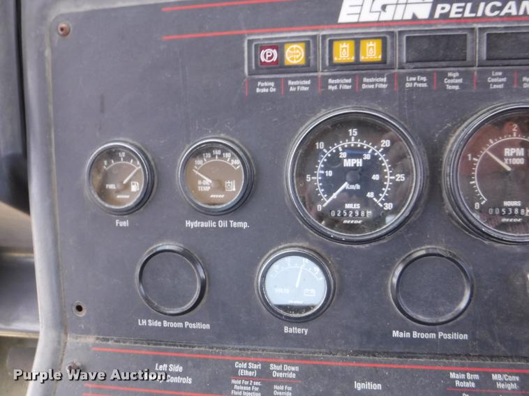 image for item DA1693 2006 Elgin Pelican street sweeper