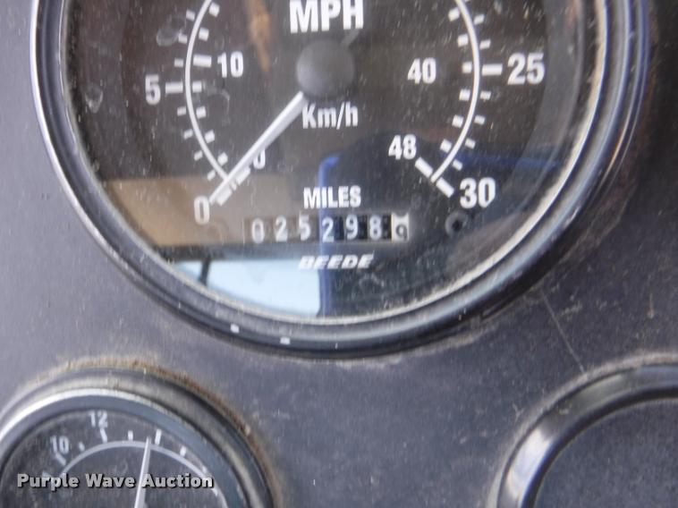 image for item DA1693 2006 Elgin Pelican street sweeper