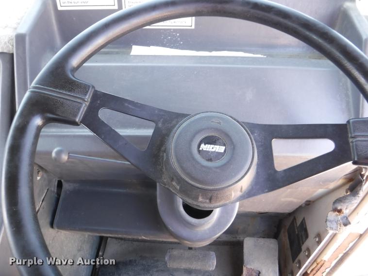 image for item DA1693 2006 Elgin Pelican street sweeper