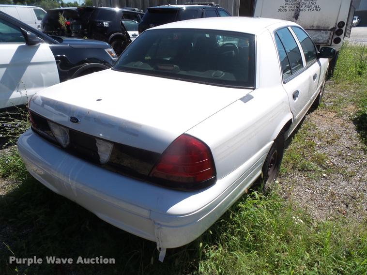 image for item DA1694 2008 Ford Crown Victoria Police Interceptor