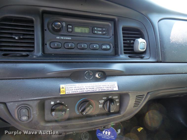 image for item DA1694 2008 Ford Crown Victoria Police Interceptor