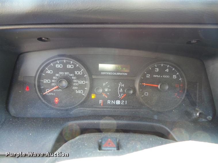 image for item DA1694 2008 Ford Crown Victoria Police Interceptor