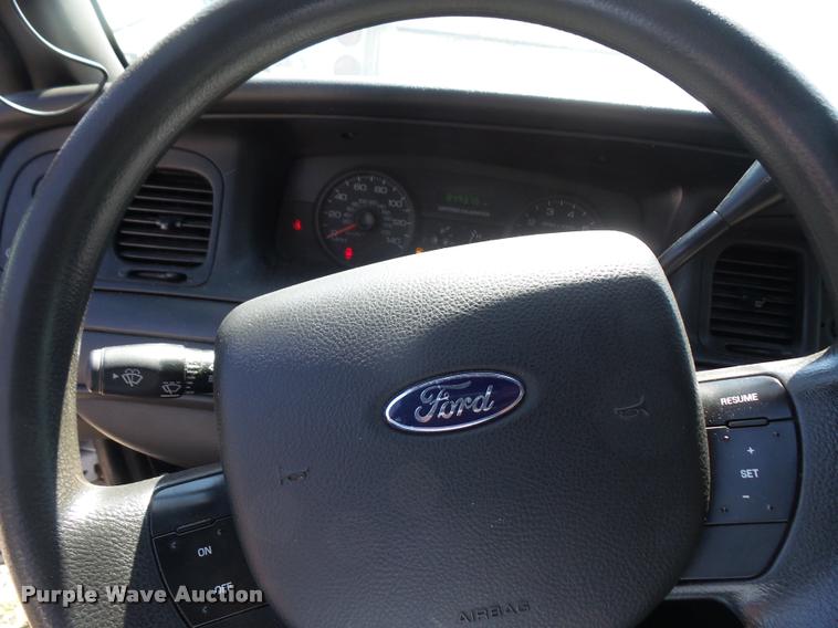 image for item DA1694 2008 Ford Crown Victoria Police Interceptor