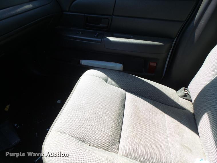 image for item DA1694 2008 Ford Crown Victoria Police Interceptor