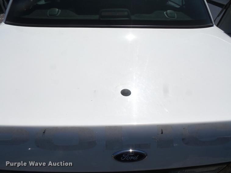 image for item DA1694 2008 Ford Crown Victoria Police Interceptor