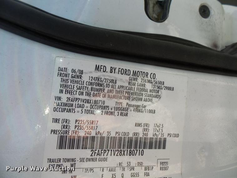 image for item DA1694 2008 Ford Crown Victoria Police Interceptor