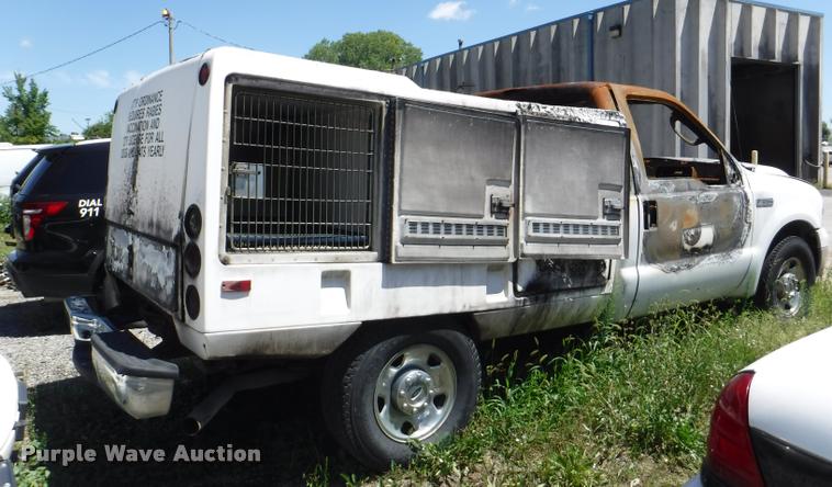 image for item DA1698 2005 Ford F250 pickup truck