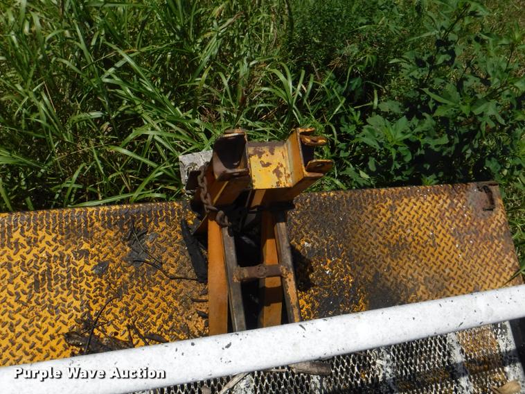 image for item DA1699 1985 Ford F700 bucket truck