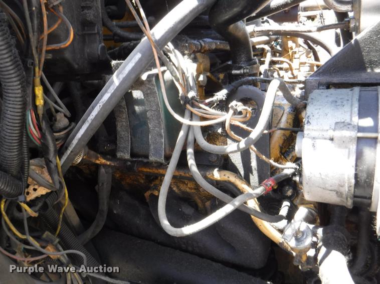 image for item DA1699 1985 Ford F700 bucket truck