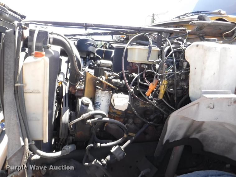 image for item DA1699 1985 Ford F700 bucket truck