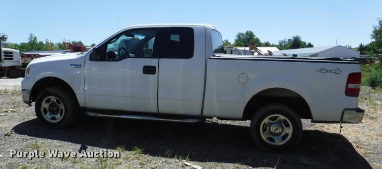 image for item DA1737 2005 Ford F150 SuperCab pickup truck