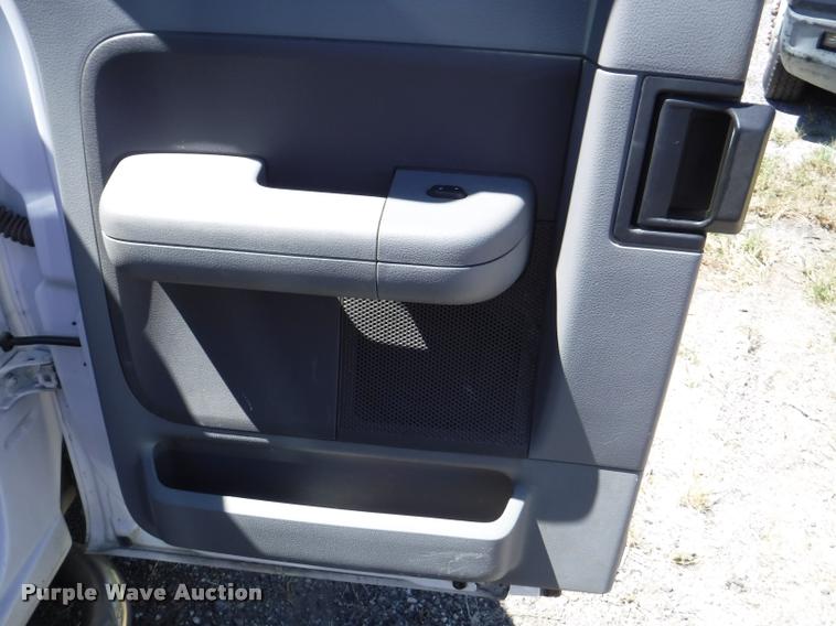 image for item DA1737 2005 Ford F150 SuperCab pickup truck