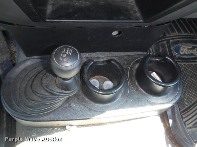 image for item DA1737 2005 Ford F150 SuperCab pickup truck