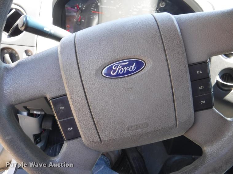 image for item DA1737 2005 Ford F150 SuperCab pickup truck