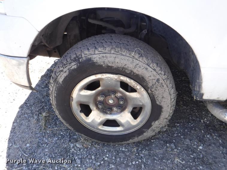 image for item DA1737 2005 Ford F150 SuperCab pickup truck