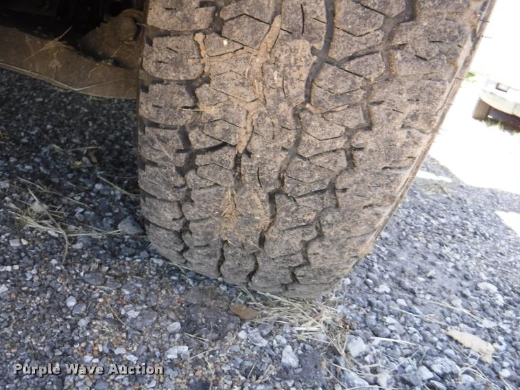 image for item DA1737 2005 Ford F150 SuperCab pickup truck