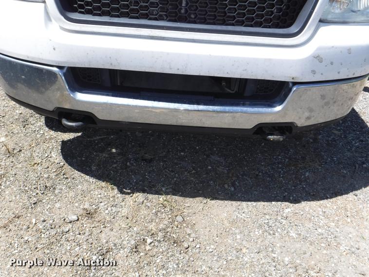 image for item DA1737 2005 Ford F150 SuperCab pickup truck