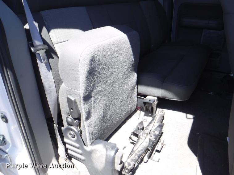 image for item DA1737 2005 Ford F150 SuperCab pickup truck