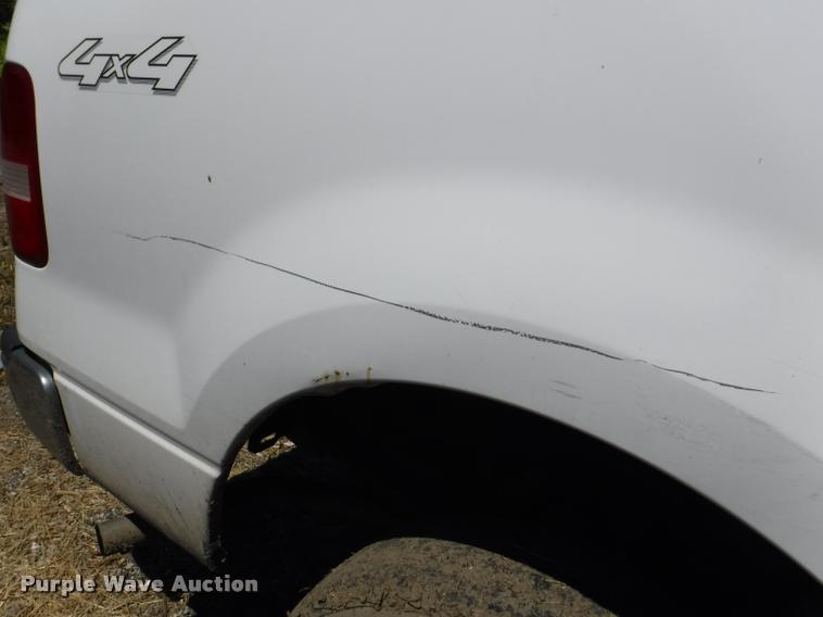 image for item DA1737 2005 Ford F150 SuperCab pickup truck