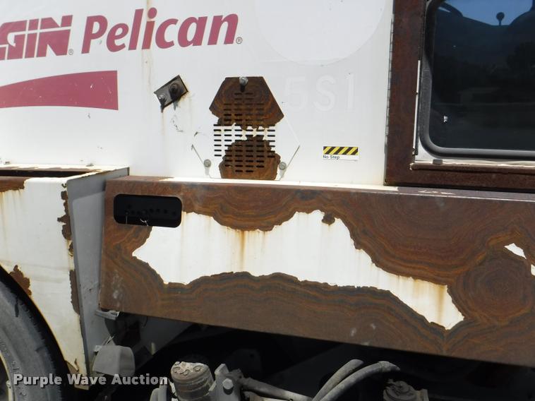 image for item DA1744 2006 Elgin Pelican street sweeper