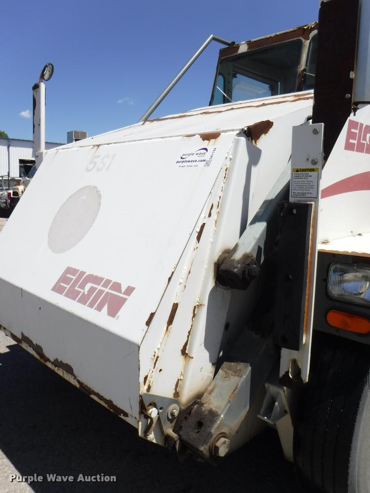 image for item DA1744 2006 Elgin Pelican street sweeper