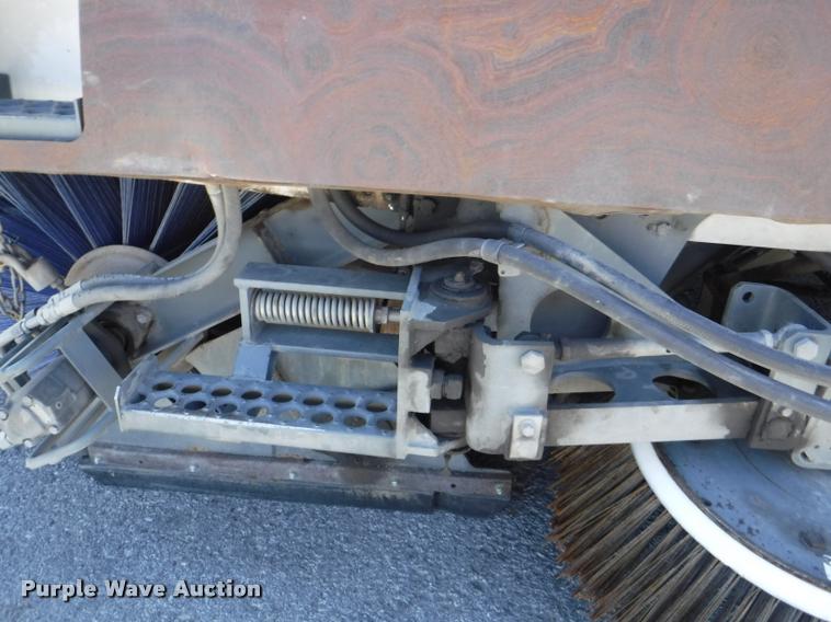 image for item DA1744 2006 Elgin Pelican street sweeper