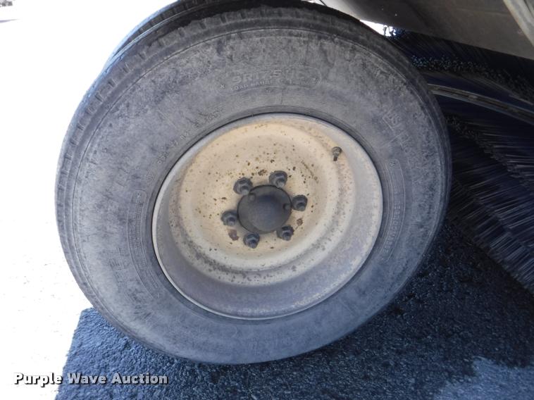 image for item DA1744 2006 Elgin Pelican street sweeper