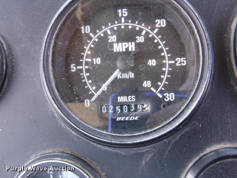 image for item DA1744 2006 Elgin Pelican street sweeper