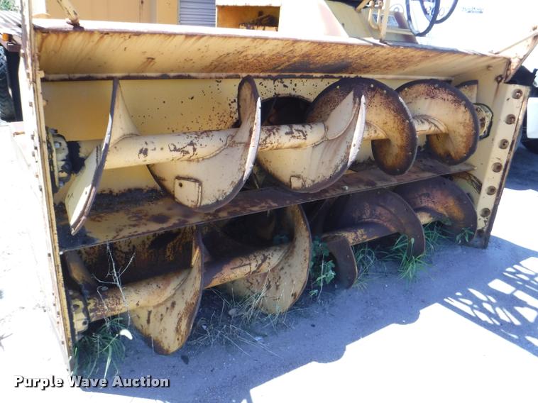 image for item DA1745 1979 Snow Master SMI 5250 snow blower truck