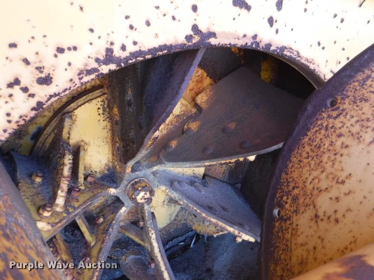 image for item DA1745 1979 Snow Master SMI 5250 snow blower truck