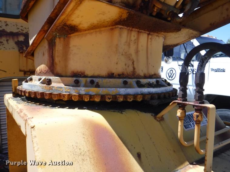 image for item DA1745 1979 Snow Master SMI 5250 snow blower truck