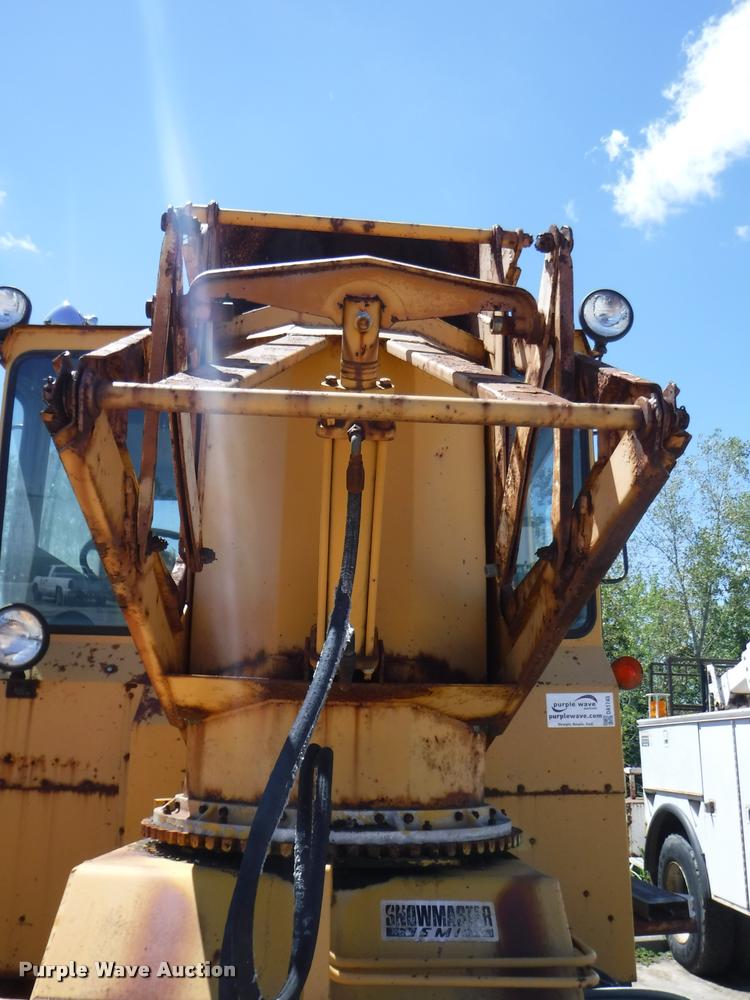 image for item DA1745 1979 Snow Master SMI 5250 snow blower truck