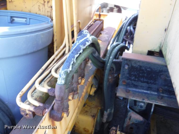 image for item DA1745 1979 Snow Master SMI 5250 snow blower truck