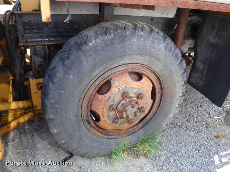 image for item DA1745 1979 Snow Master SMI 5250 snow blower truck