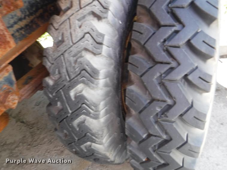 image for item DA1745 1979 Snow Master SMI 5250 snow blower truck